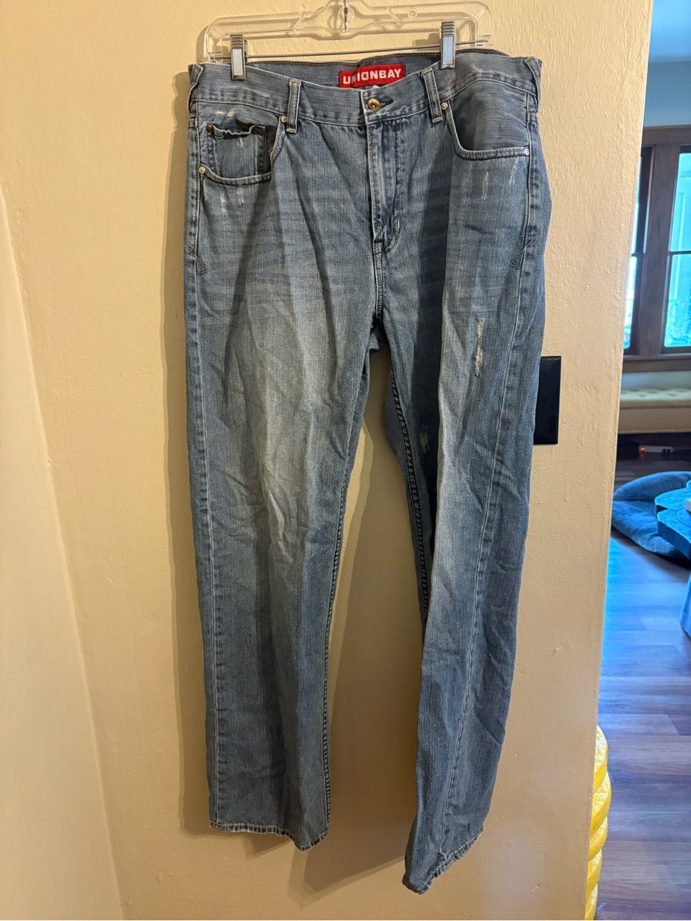 UNIONBAY Men’s Light Blue Straight Jeans